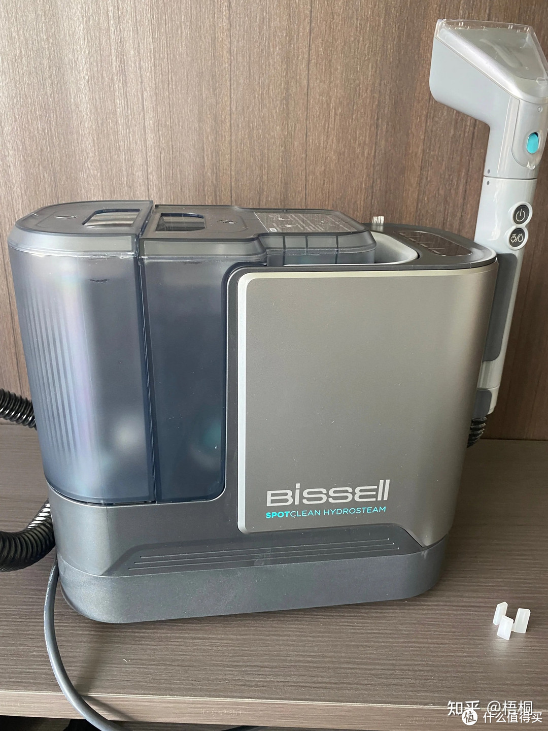 2024年布艺清洗机推荐,布艺清洗机是智商税吗?东菱、必胜、uwant哪个牌子好?3款布艺清洗机深度实测